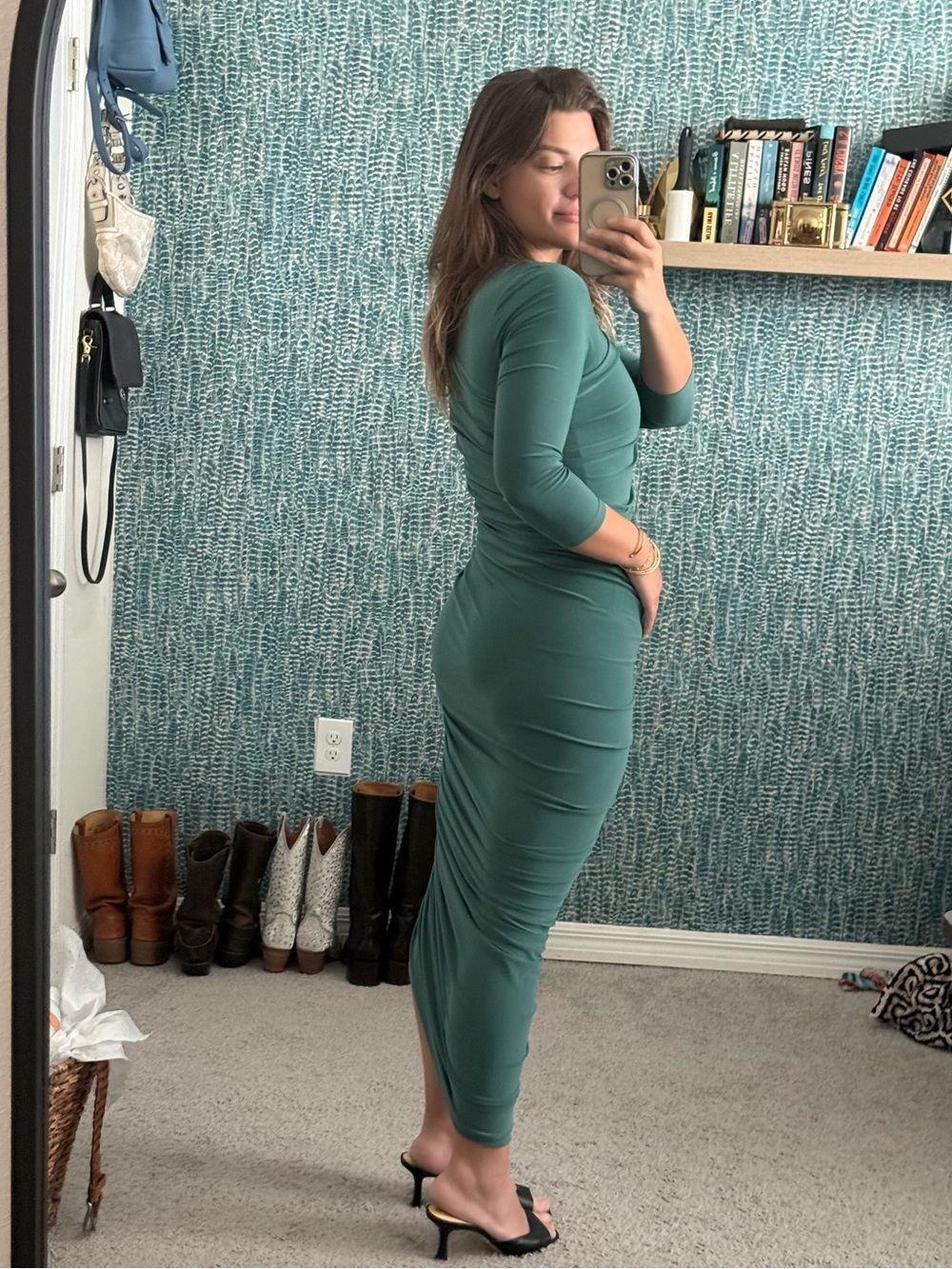 Norma Kamali Long Sleeve Dianna Dress size Medium - Picture 3 of 4